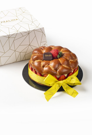 Tsoureki with Patisserie Cream and Strawberries