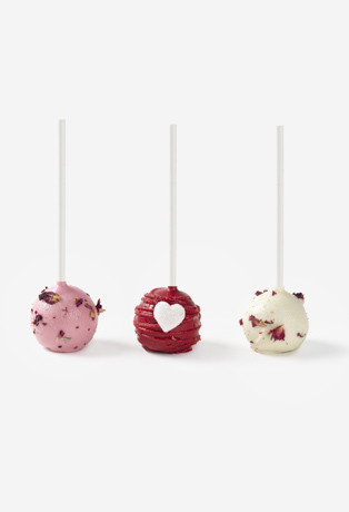 Valentine's Cake Pops